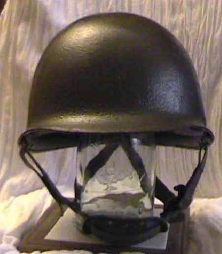 CASQUE ANCIEN ET MILITAIRE