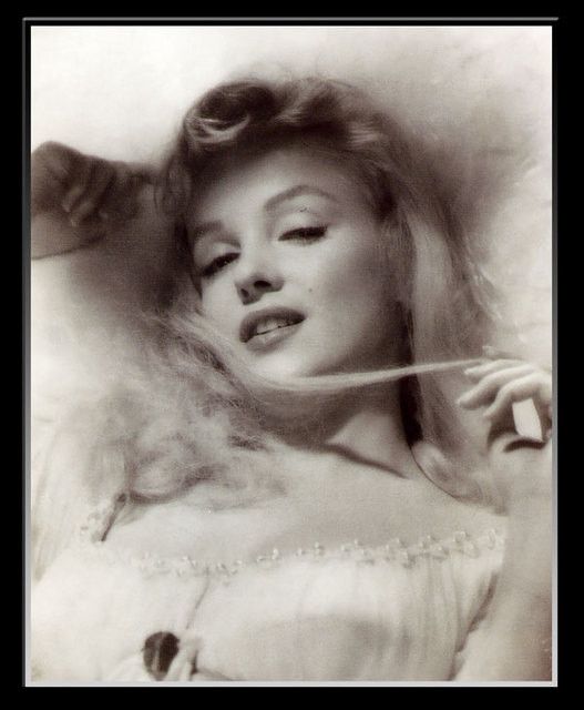 MARILYNE MONROE