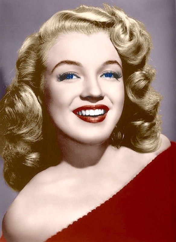 MARILYNE MONROE