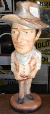 FIGURINE JOHN WAYNE