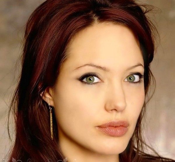 ANGELINA JOLIE