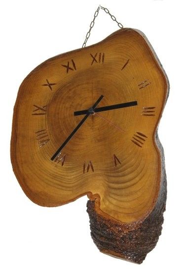 HORLOGE EN BOIS