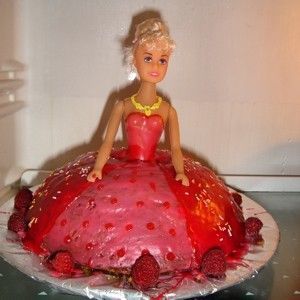 GATEAU POUPEE