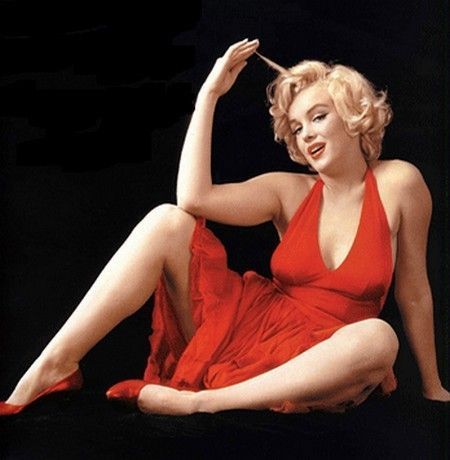 MARILYNE MONROE