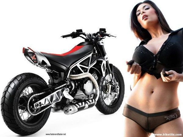 FEMME MOTO