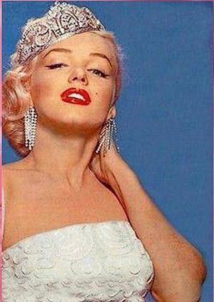 MARILYNE MONROE