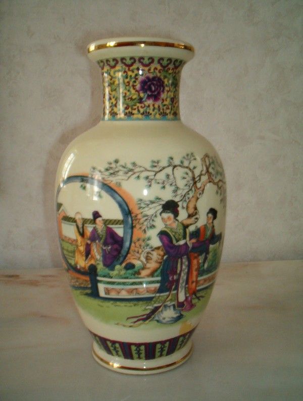 VASE