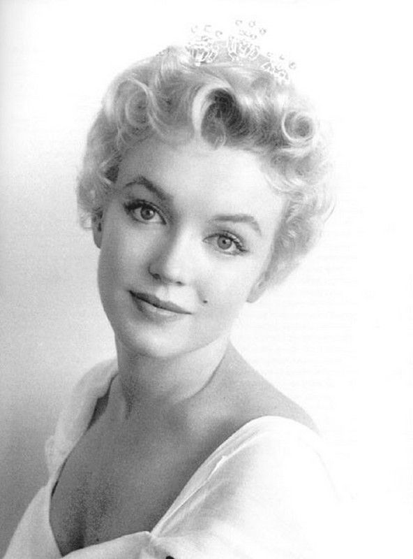 MARILYNE MONROE