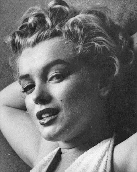 MARILYNE MONROE