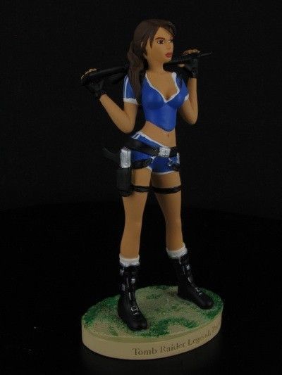 TOM RAIDER FIGURINE