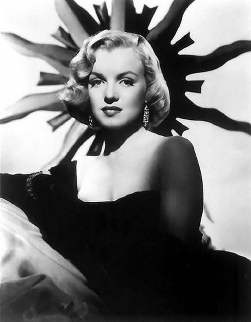 MARILYNE MONROE